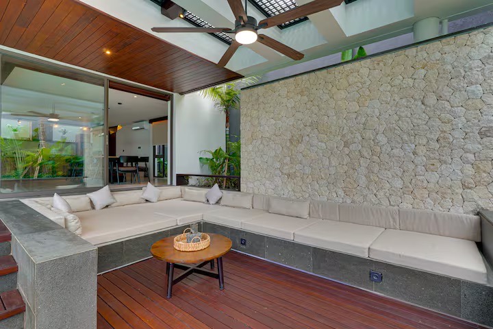 Brand New 3-Bedroom Villa on Freehold Title